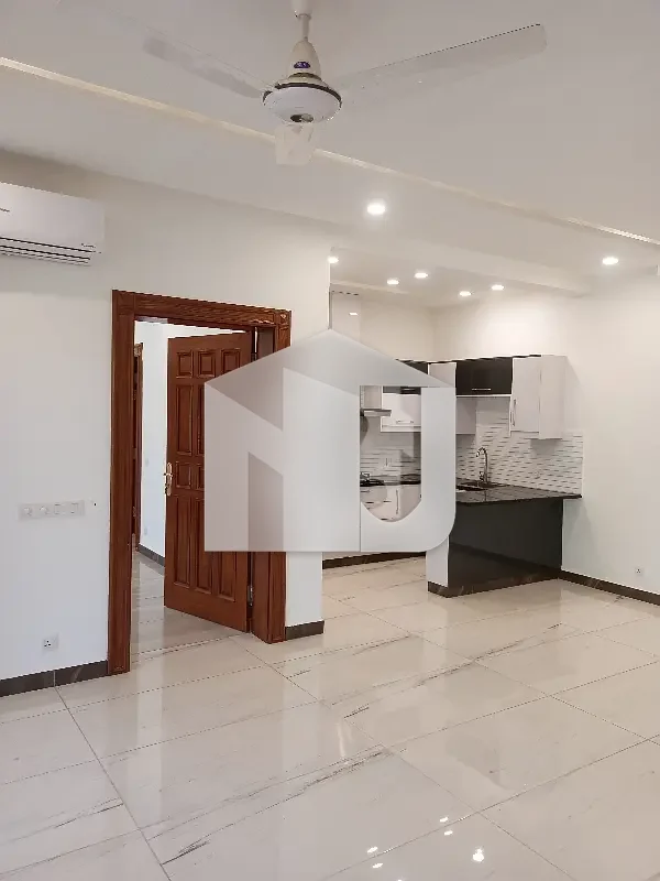 A 30 Marla House In F-8 Is On The Market For Rent, photo 13