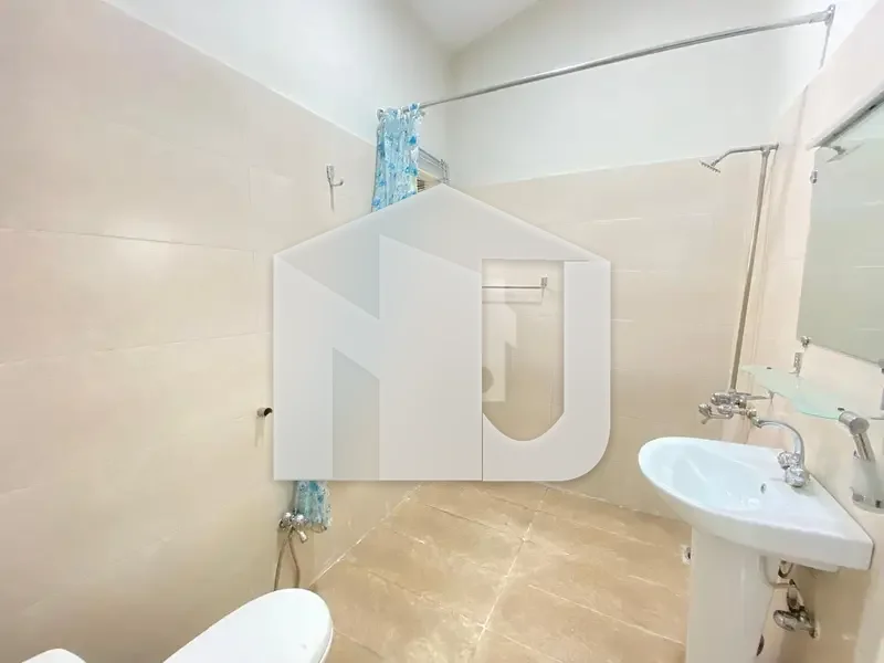 Beautiful House Available For Rent On Prime Location, photo 4