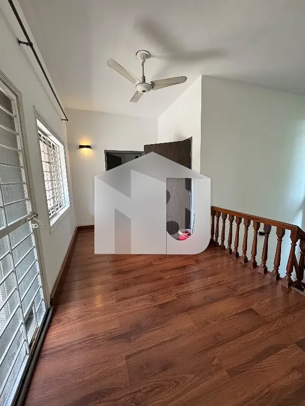 E-7 House For Rent With Huge Lawn, photo 12