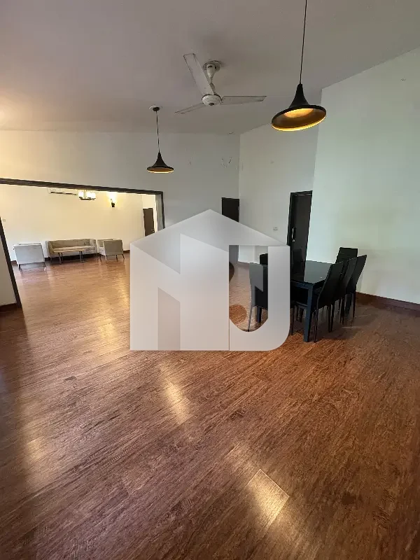 E-7 House For Rent With Huge Lawn, photo 21