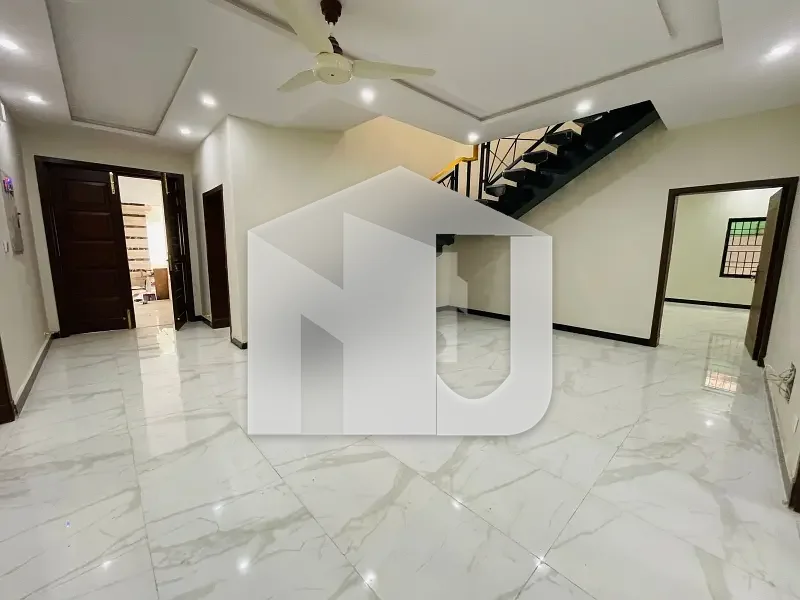 Luxury House For Rent On Most Prime Location., photo 8