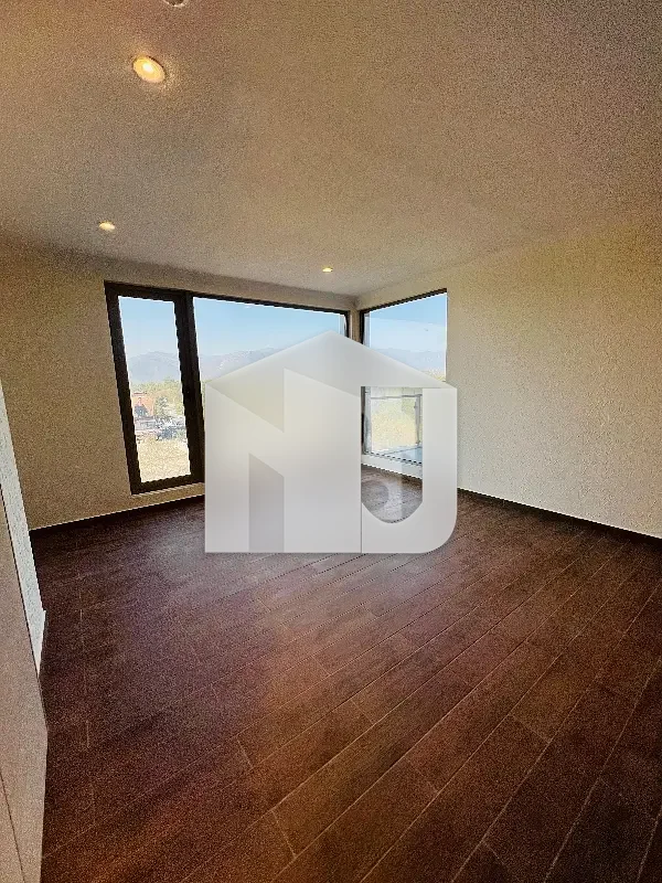 Brand New Triple Storey House On Prime Location Available For Rent., photo 21