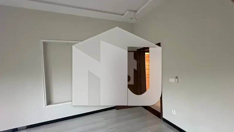 BEAUTIFUL Tile Flooring House For Rent, photo 9
