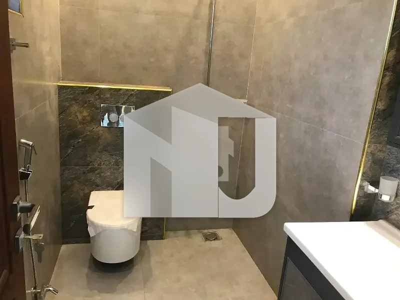 BEAUTIFUL Tile Flooring House For Rent, photo 14