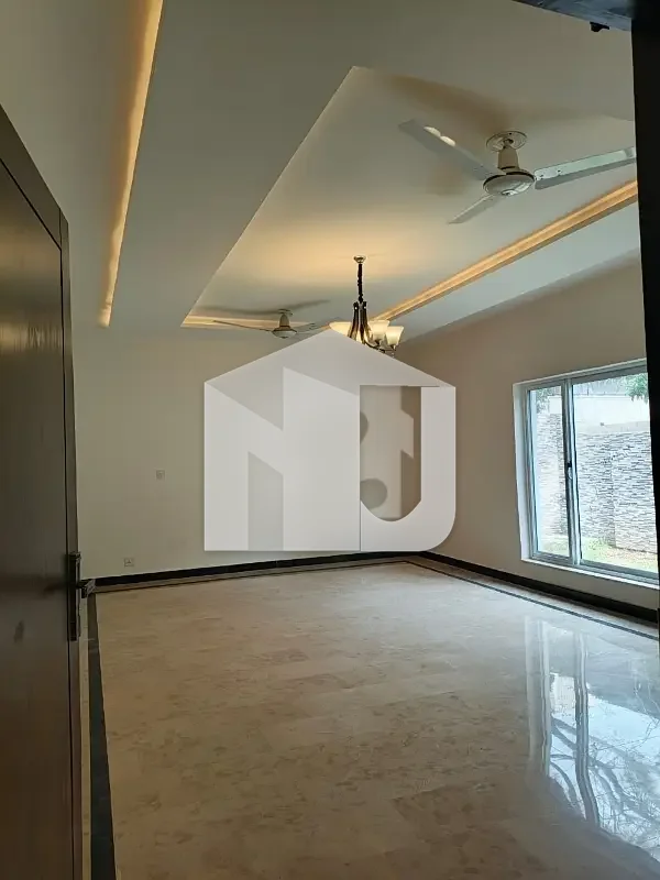 BEAUTIFUL Tile Flooring House For Rent, photo 15