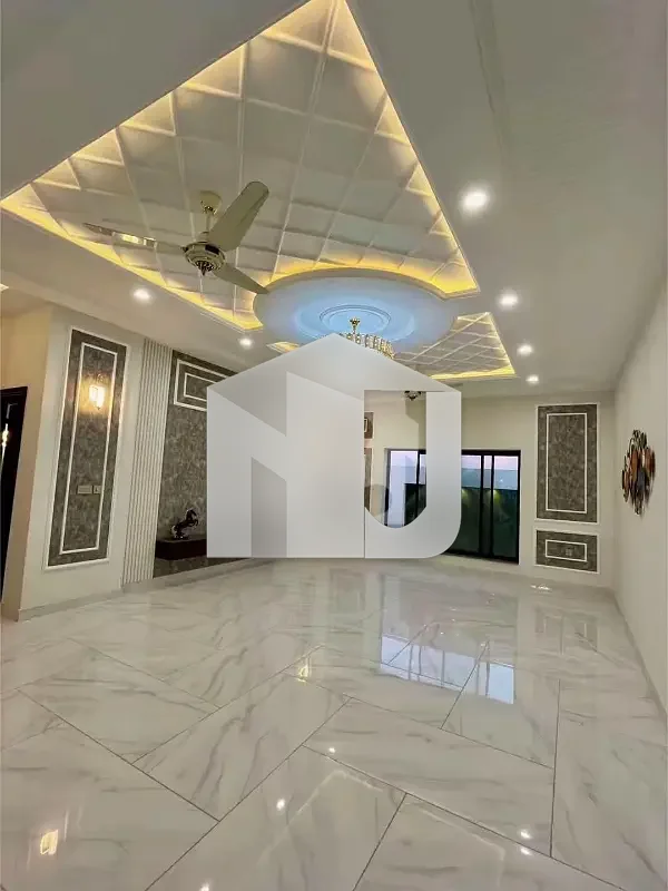 1 Kanal Brand New Modern House For Rent DHA Phase 4, photo 8