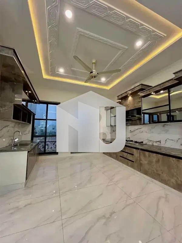 1 Kanal Brand New Modern House For Rent DHA Phase 4, photo 12