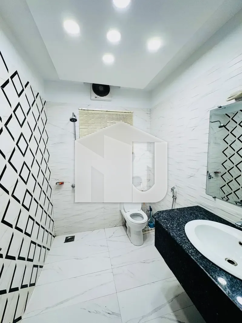 13 Bed Brand New 500 Sq. Yards House for Rent in E-11 | Double Gate, photo 7