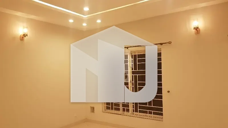 E-11, 9 Beds With Attached Bath, 3 Dining Drawing With Attached Baths, 3 Lounges, 3 Servant Rooms, 3kitchens., photo 16