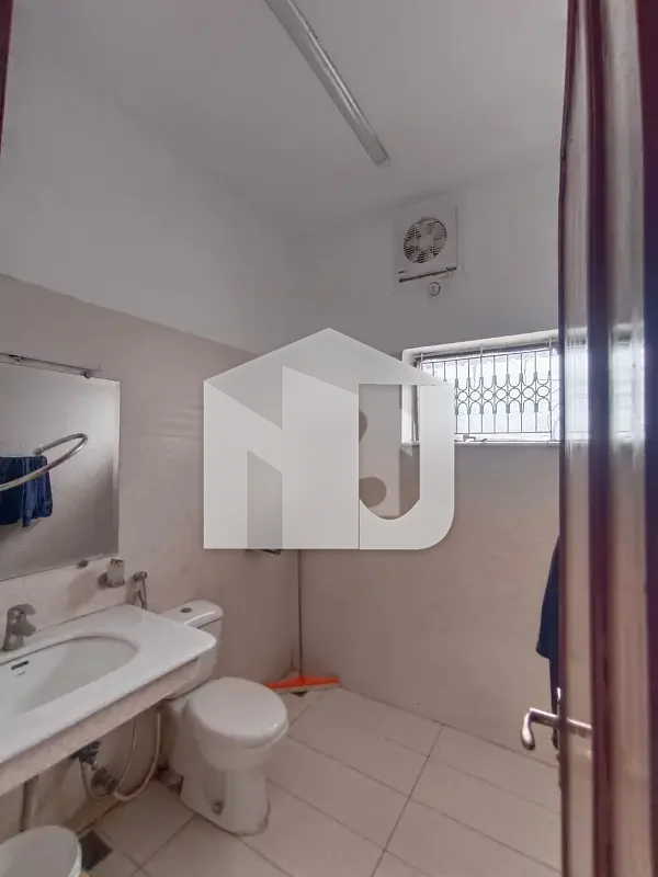 G10 Full House 6bed Attached Washroom 2 Dd 2 Tv Loune 2 Lounge 2 Kitchen 2 cars Parking 1Servant, photo 4