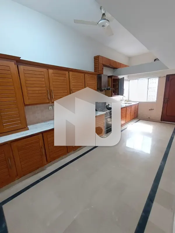 G10 Full House 6bed Attached Washroom 2 Dd 2 Tv Loune 2 Lounge 2 Kitchen 2 cars Parking 1Servant, photo 8