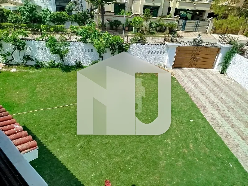 2 Kanal, House For Rent In F-11/3 Spacious Layout With Basement And Lush Green Lawn, photo 24
