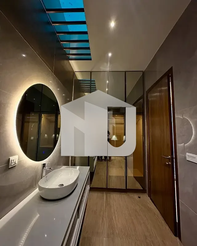 Exclusive 1200 Sq Yard House | 8 Beds | High-End Construction, photo 2