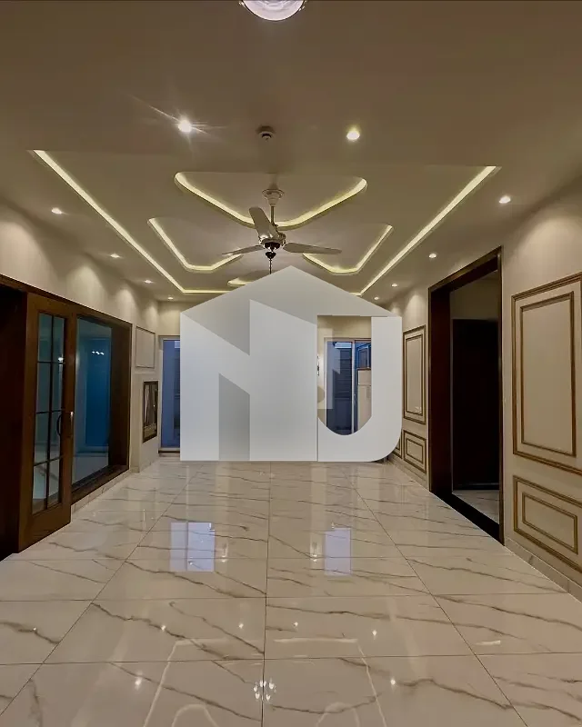 Exclusive 1200 Sq Yard House | 8 Beds | High-End Construction, photo 8