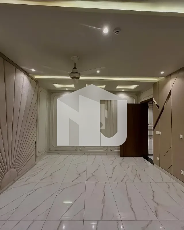 Exclusive 1200 Sq Yard House | 8 Beds | High-End Construction, photo 17