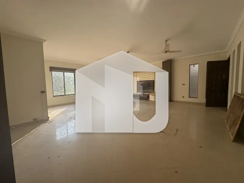 Luxurious 2 Kanal House For Rent In F-10 Triple Storey, Ideal Location, photo 17