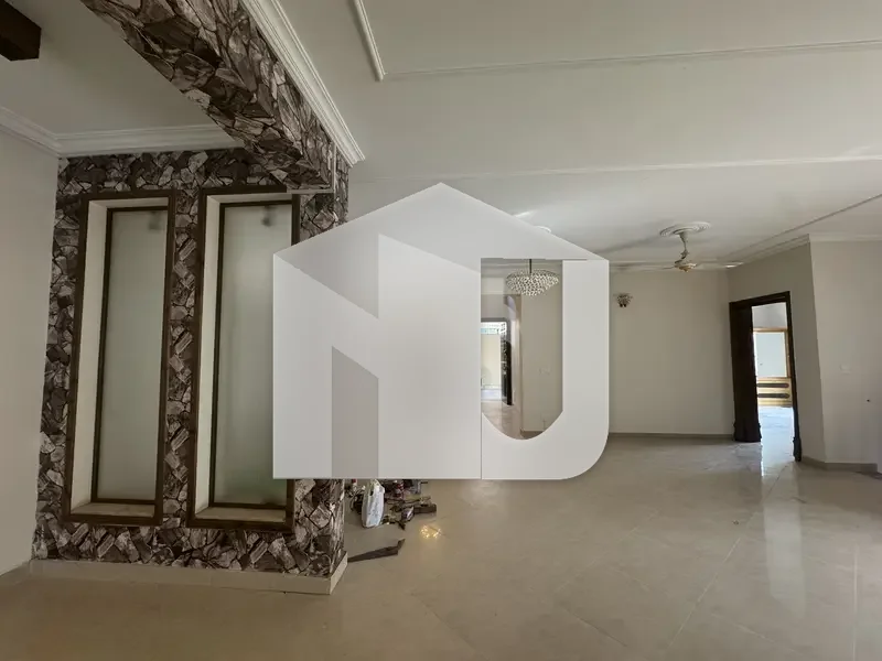 Luxurious 2 Kanal House For Rent In F-10 Triple Storey, Ideal Location, photo 11