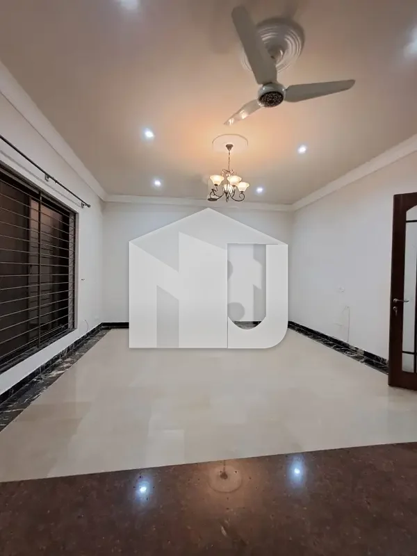 A Beautiful Triple Story House For Rent In F10, photo 19