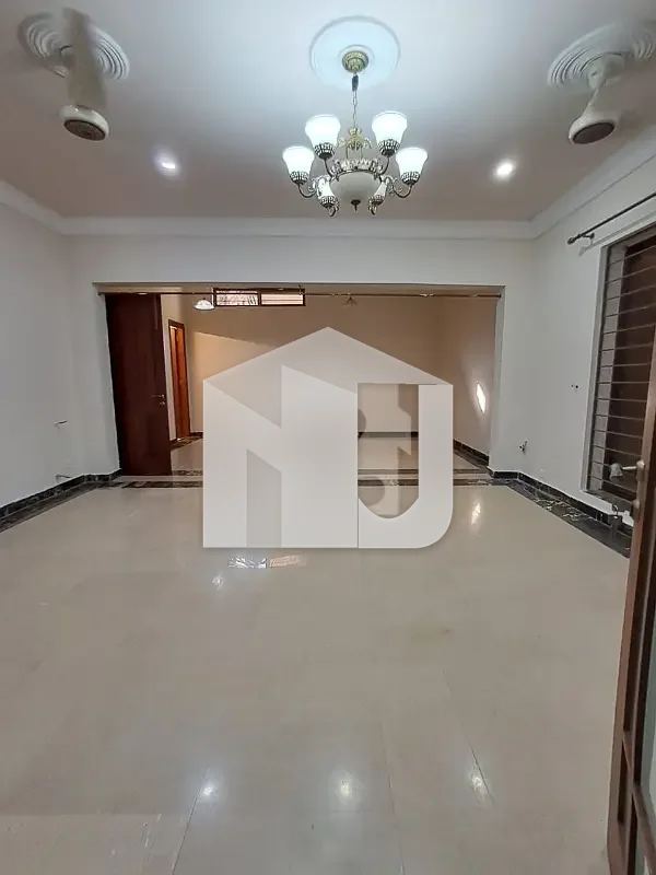 A Beautiful Triple Story House For Rent In F10, photo 16