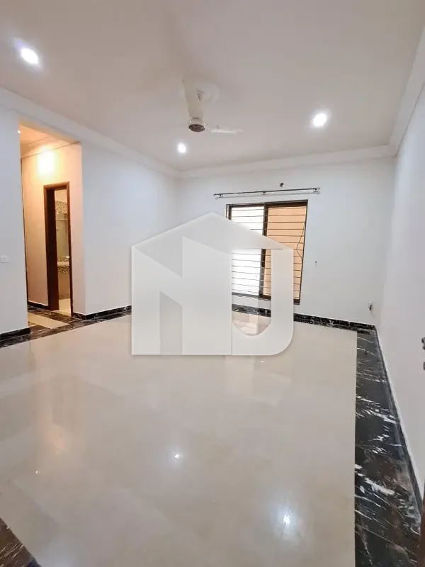 A Beautiful Triple Story House For Rent In F10, photo 21