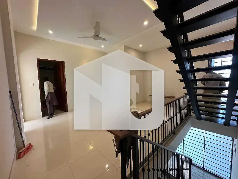 Brand New Condition Luxury 5 Marla Full House Is Available For Rent In D. 12, photo 26
