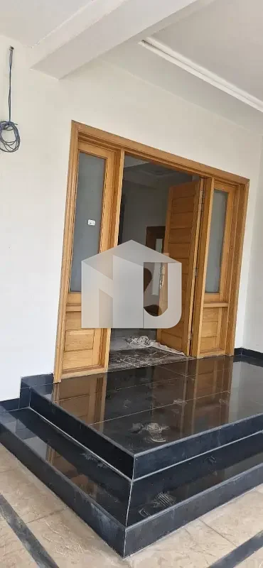 856 Sq Yrds Brand New House Available For Rent, photo 5