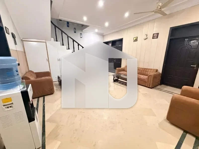 E 11 House For Rent, photo 9