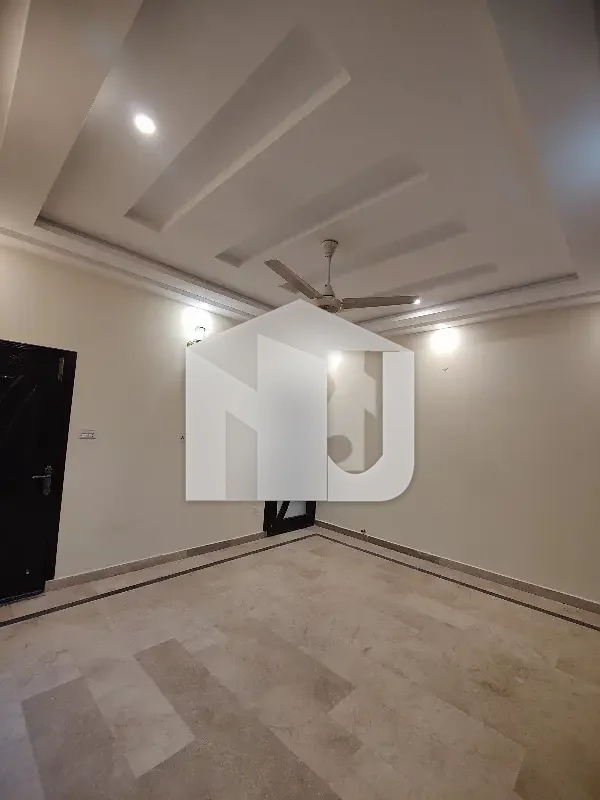 4 Marla Brand New House Available For Rent, photo 16