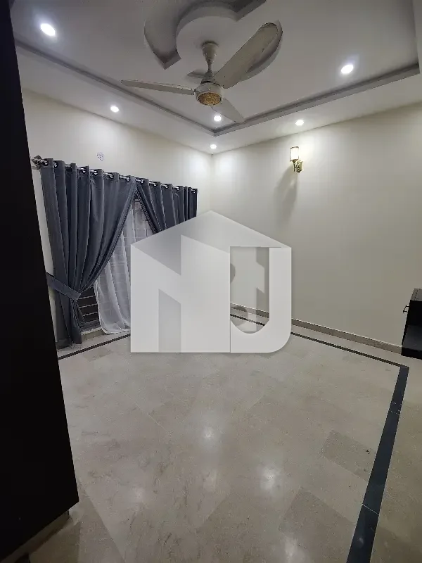 4 Marla Brand New House Available For Rent, photo 26