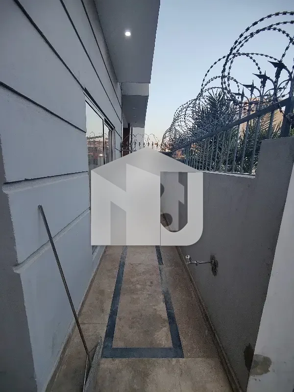 4 Marla Brand New House Available For Rent, photo 2