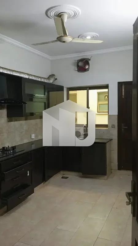 Beautiful Triple Story House For Rent, photo 13