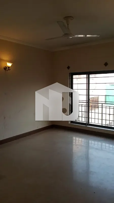 Beautiful Triple Story House For Rent, photo 18