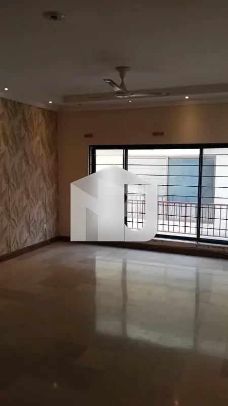 Beautiful Triple Story House For Rent, photo 17