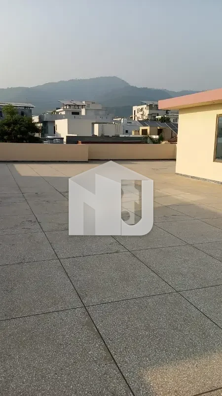 Beautiful Triple Story House For Rent, photo 10