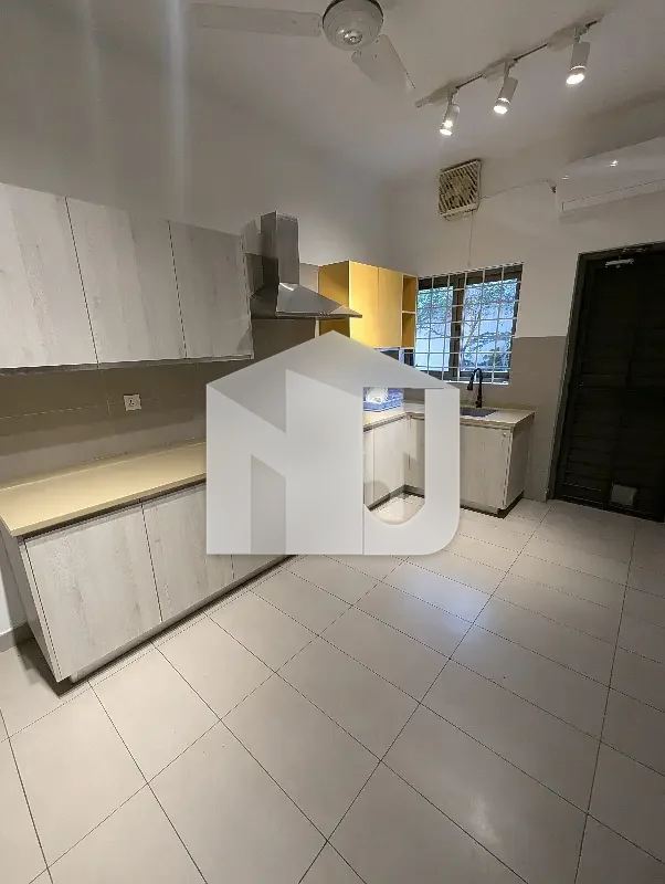 4-Bedroom House For Rent In E-7 Furnished/Unfurnished, photo 10