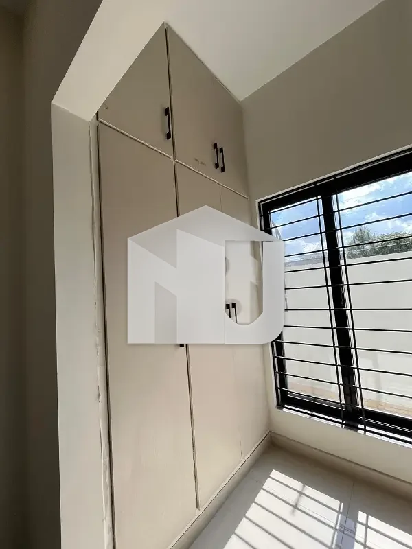 10 Marla House Available For Rent in Top City 1 Islamabad, photo 16