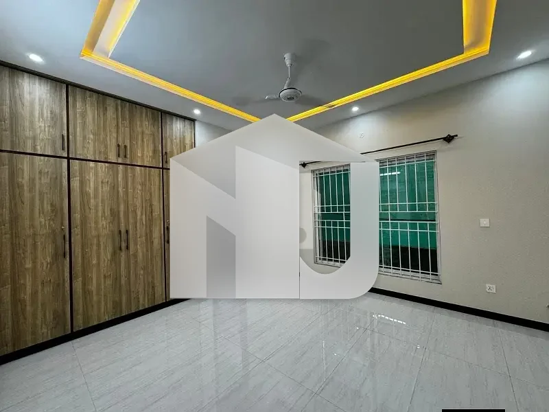 1 Kanal Full House For Rent In DHA 2 Islamabad With 15 KV Solar, photo 4