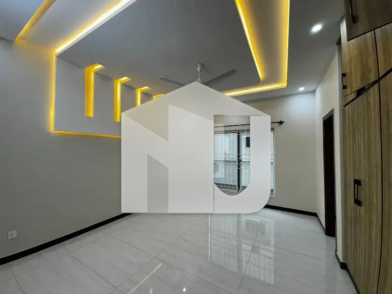 1 Kanal Full House For Rent In DHA 2 Islamabad With 15 KV Solar, photo 5