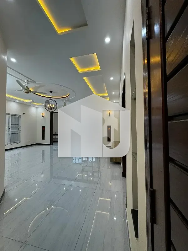 1 Kanal Full House For Rent In DHA 2 Islamabad With 15 KV Solar, photo 3