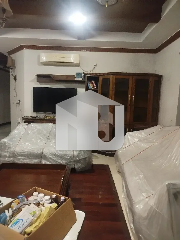 E-11 Multi Kanal House Having 7 Bedrooms Attached Washrooms DD 2 Tv Lounge 2 Kitchen 2 Servant Quarter 2 Gate Electricity Gas And Water Boring Available Rent 4.80 Lac, photo 13