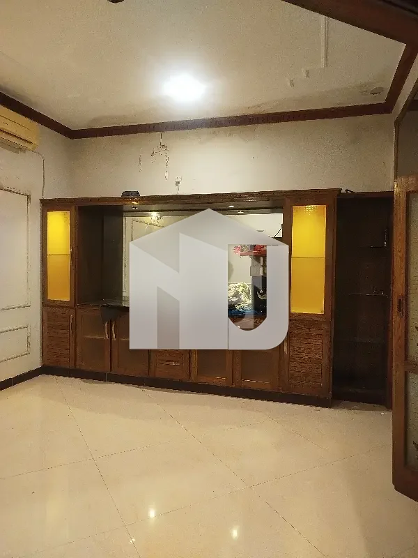 E-11 Multi Kanal House Having 7 Bedrooms Attached Washrooms DD 2 Tv Lounge 2 Kitchen 2 Servant Quarter 2 Gate Electricity Gas And Water Boring Available Rent 4.80 Lac, photo 19