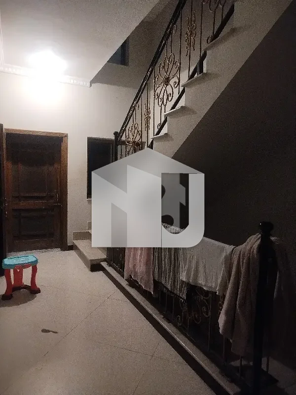 E-11 Multi Kanal House Having 7 Bedrooms Attached Washrooms DD 2 Tv Lounge 2 Kitchen 2 Servant Quarter 2 Gate Electricity Gas And Water Boring Available Rent 4.80 Lac, photo 25