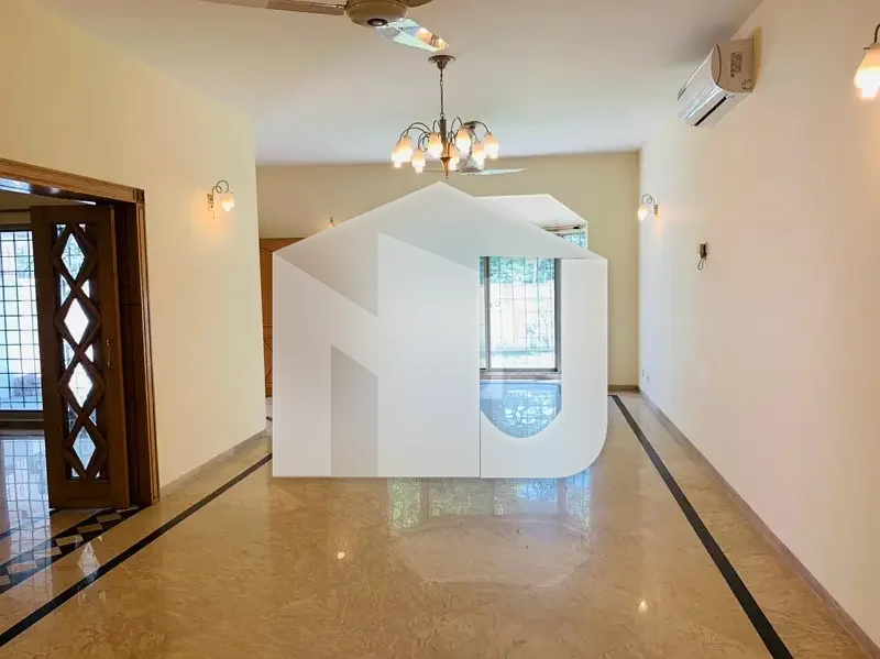 FULL HOUSE FOR RENT IN F-8, photo 5