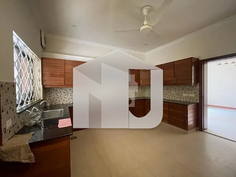 BRIGHT BIG HOUSE FOR RENT IN F-8, photo 6