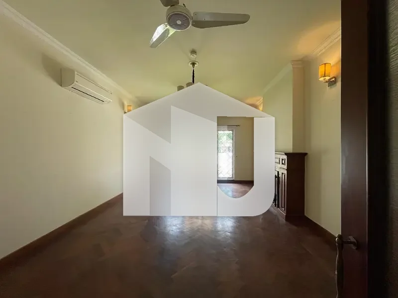 BRIGHT BIG HOUSE FOR RENT IN F-8, photo 14