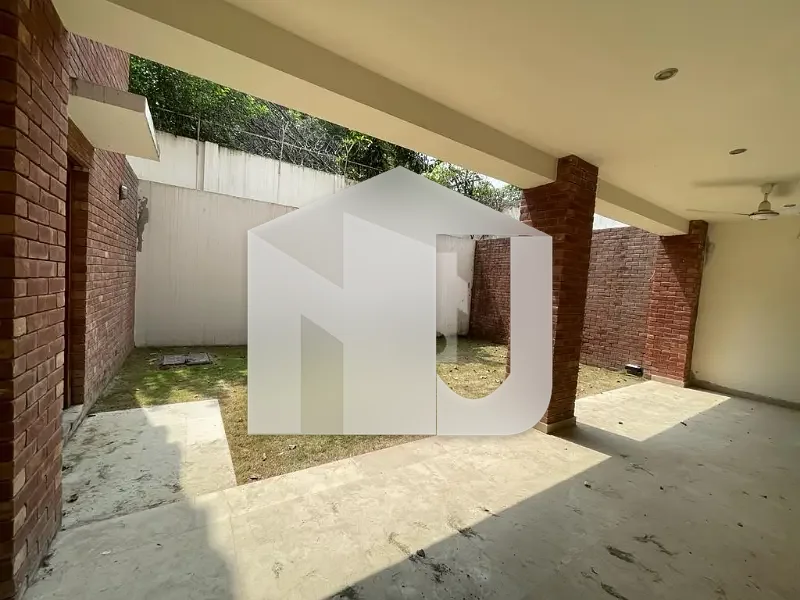 BRIGHT BIG HOUSE FOR RENT IN F-8, photo 19