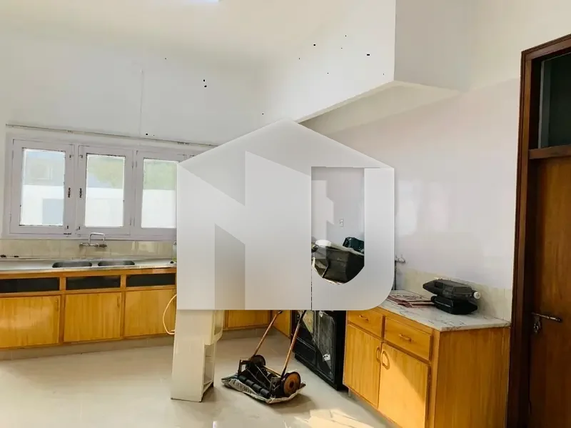 4 KANAL FULL HOUSE FOR RENT IN F-8, photo 11