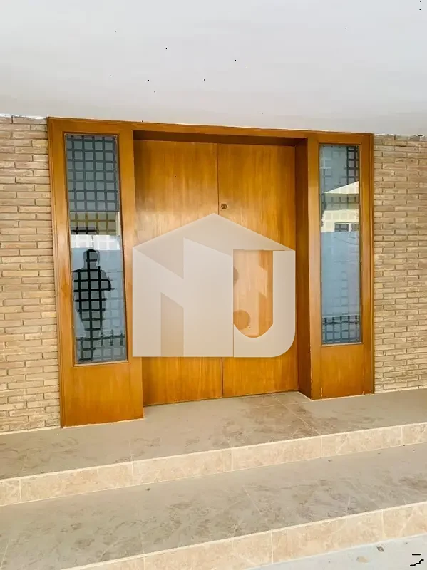 4 KANAL FULL HOUSE FOR RENT IN F-8, photo 3