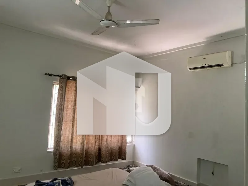 FULL BRIGHT HOUSE FOR RENT IN F-8, photo 7