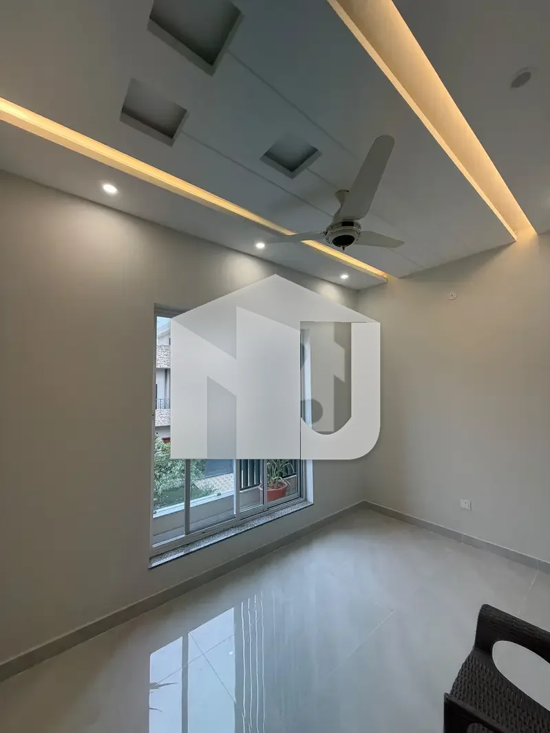 BRAND NEW 1 KANAL PLUS AREA SIZE HOUSE FOR RENT F-10, photo 6